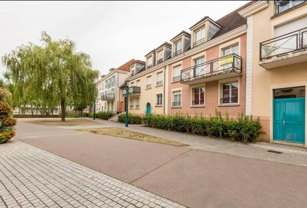 Apartment 3 Bedroomed Serris Val D'Europe Disneyland Paris Exterior foto